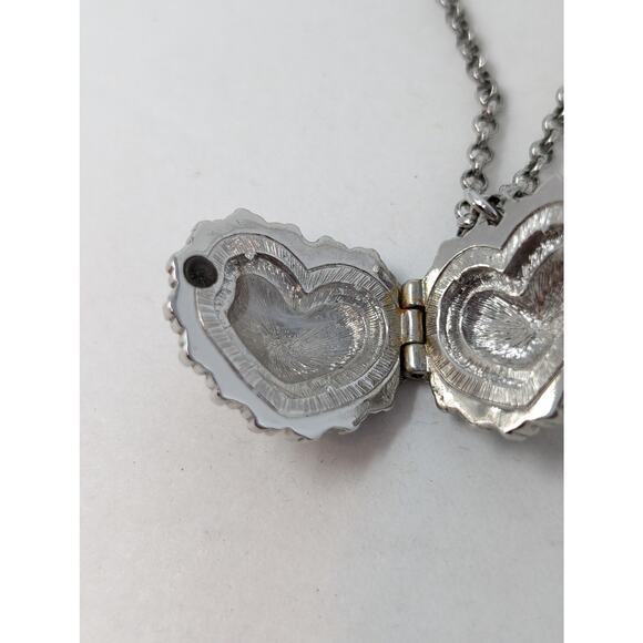 Swarovski Silver Tone Heart Locket Pendant Necklace Swarovski Photo Holder Gift - Picture 5 of 6